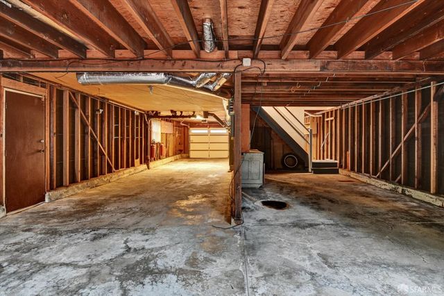 635 Parkview Circle, Pacifica, CA 94044