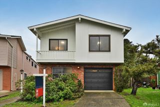 635 Parkview Circle, Pacifica, CA 94044