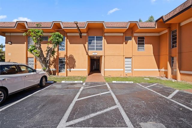 9483 SW 76th N1, Miami, FL 33173