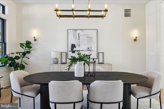 4428 ALBEMARLE ST NW, Washington, DC 20016