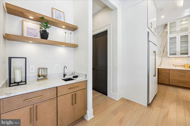 4428 ALBEMARLE ST NW, Washington, DC 20016