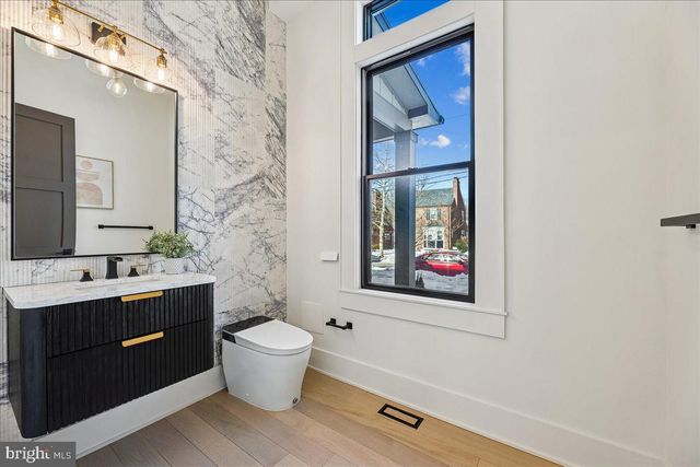 4428 ALBEMARLE ST NW, Washington, DC 20016