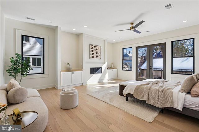 4428 ALBEMARLE ST NW, Washington, DC 20016