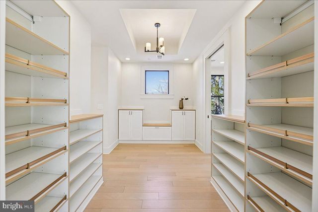 4428 ALBEMARLE ST NW, Washington, DC 20016