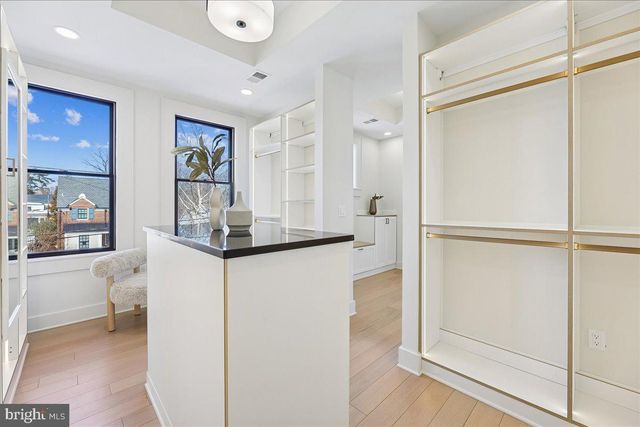 4428 ALBEMARLE ST NW, Washington, DC 20016