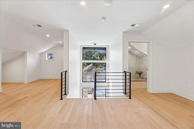 4428 ALBEMARLE ST NW, Washington, DC 20016