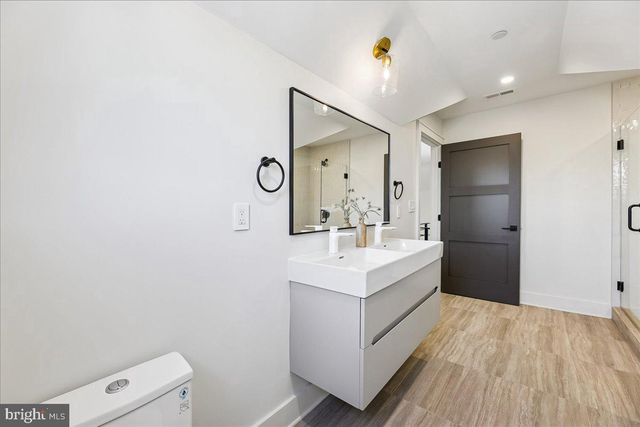 4428 ALBEMARLE ST NW, Washington, DC 20016