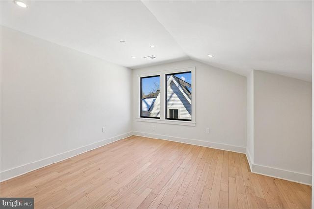 4428 ALBEMARLE ST NW, Washington, DC 20016