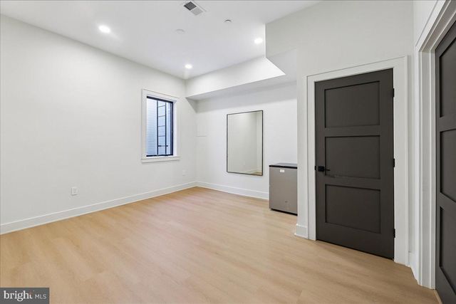 4428 ALBEMARLE ST NW, Washington, DC 20016