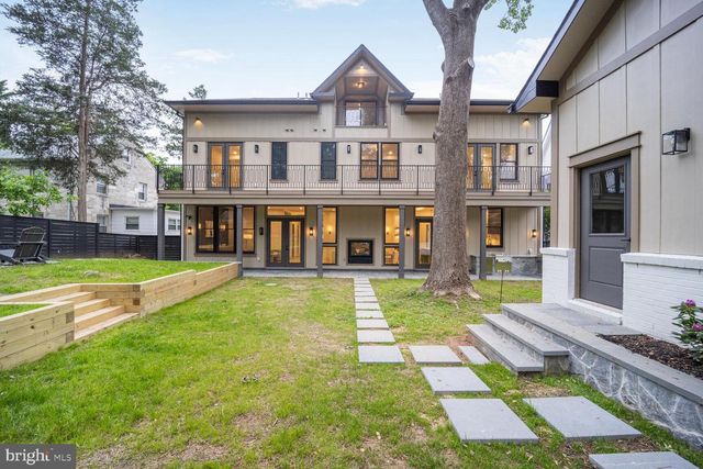 4428 ALBEMARLE ST NW, Washington, DC 20016