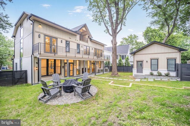 4428 ALBEMARLE ST NW, Washington, DC 20016