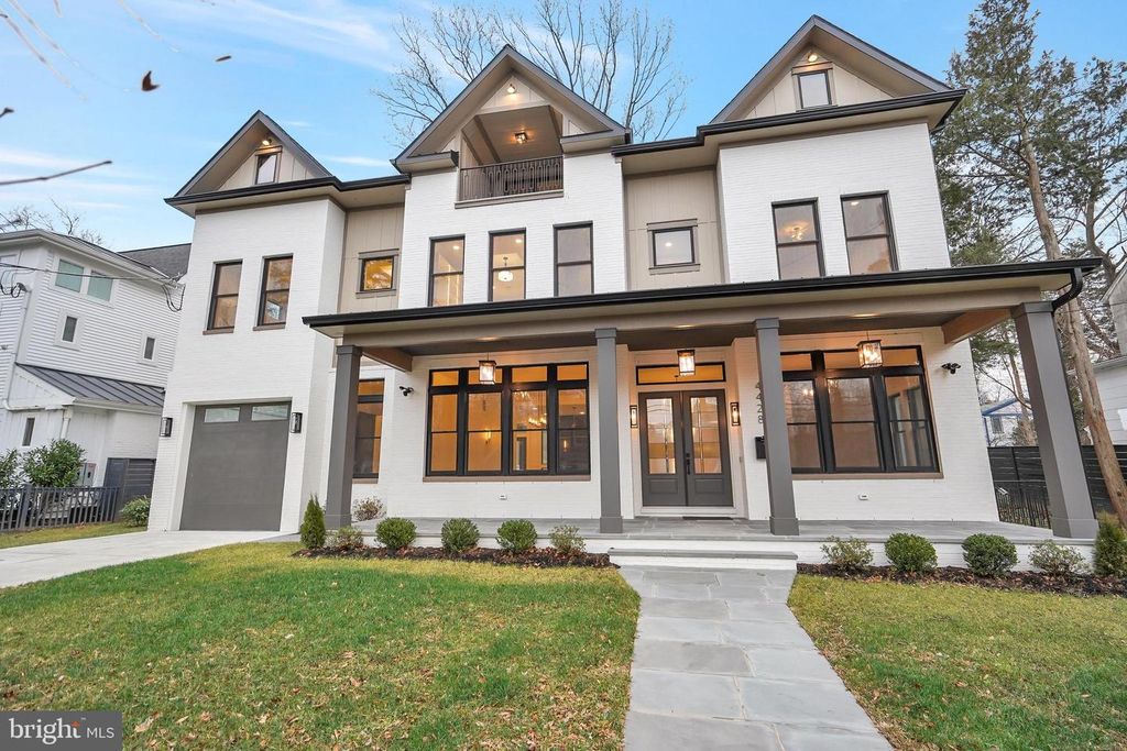 4428 ALBEMARLE ST NW, Washington, DC 20016