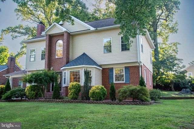5409 EASTON DR, Springfield, VA 22151