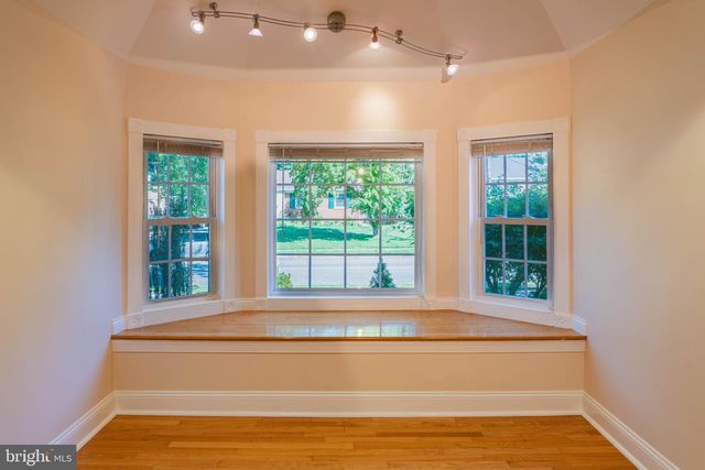 5409 EASTON DR, Springfield, VA 22151