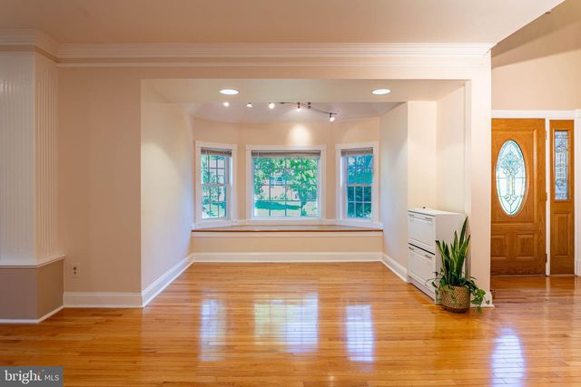 5409 EASTON DR, Springfield, VA 22151