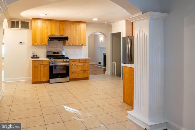5409 EASTON DR, Springfield, VA 22151