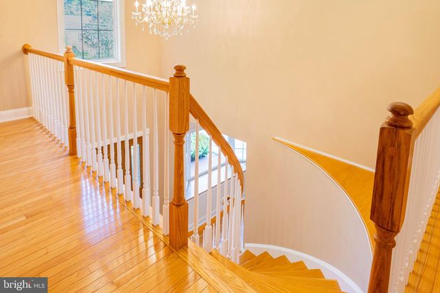 5409 EASTON DR, Springfield, VA 22151
