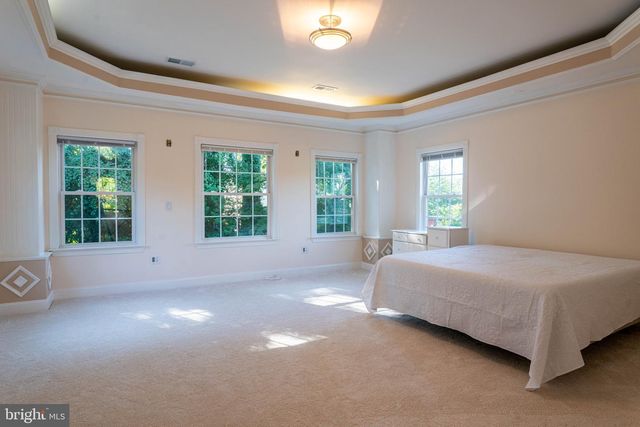 5409 EASTON DR, Springfield, VA 22151