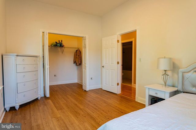 5409 EASTON DR, Springfield, VA 22151