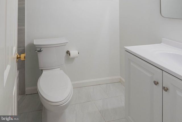 5409 EASTON DR, Springfield, VA 22151