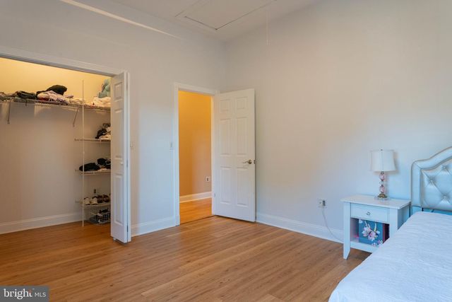 5409 EASTON DR, Springfield, VA 22151
