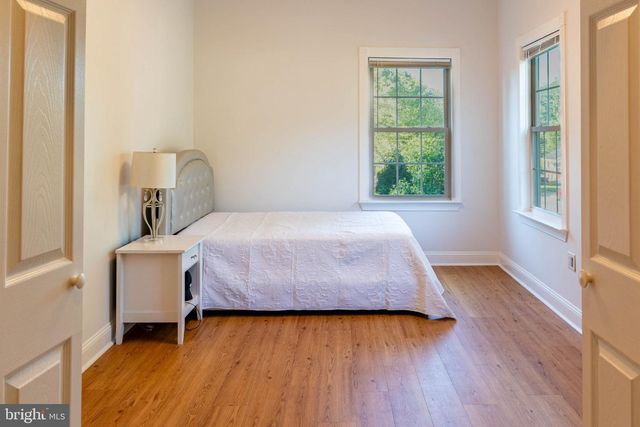 5409 EASTON DR, Springfield, VA 22151