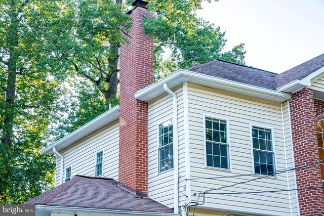 5409 EASTON DR, Springfield, VA 22151