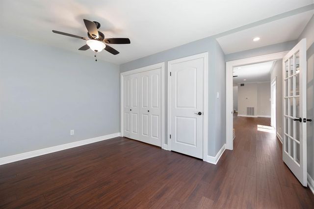 2470 Country Club Drive, Pearland, TX 77581