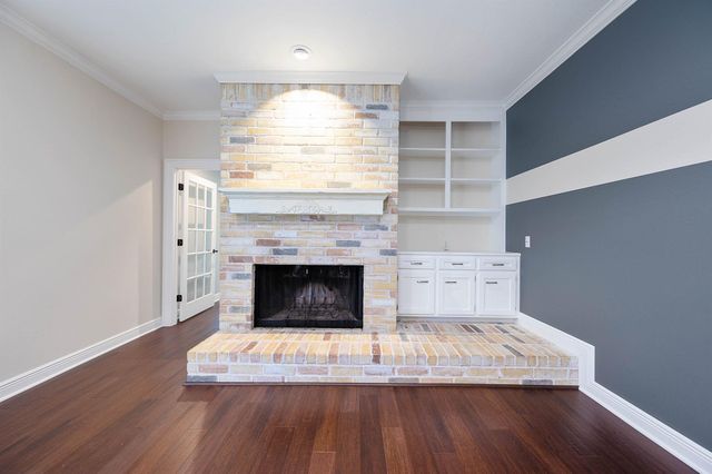 2470 Country Club Drive, Pearland, TX 77581
