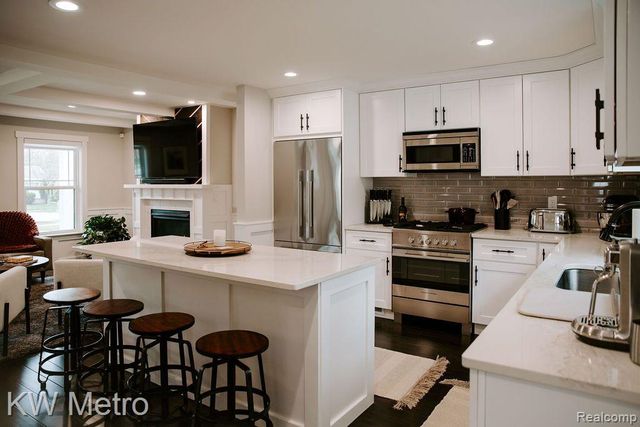 973 Allen Drive, Northville, MI 48167