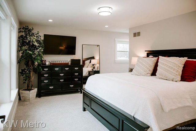 973 Allen Drive, Northville, MI 48167