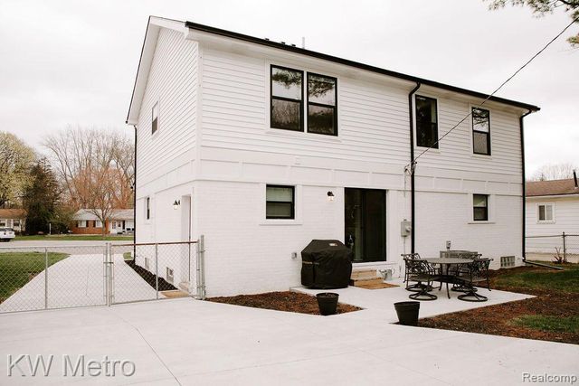 973 Allen Drive, Northville, MI 48167