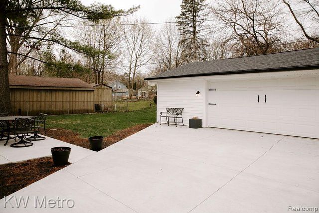 973 Allen Drive, Northville, MI 48167