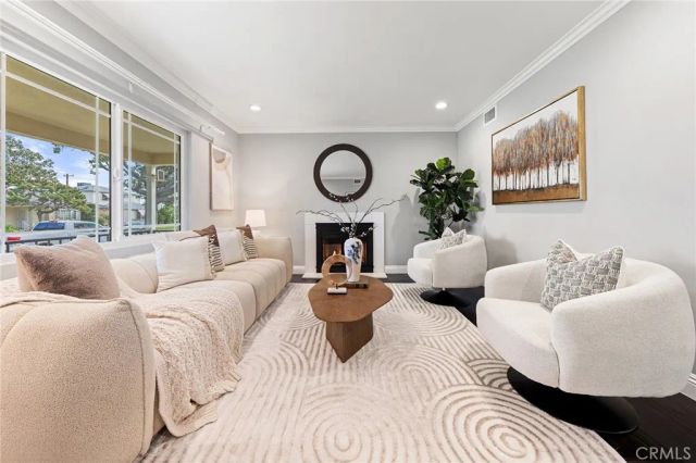 1025 S Vega Street, Alhambra, CA 91801