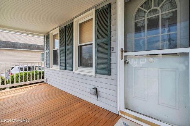 17 Brevent Avenue, Leonardo, NJ 07737