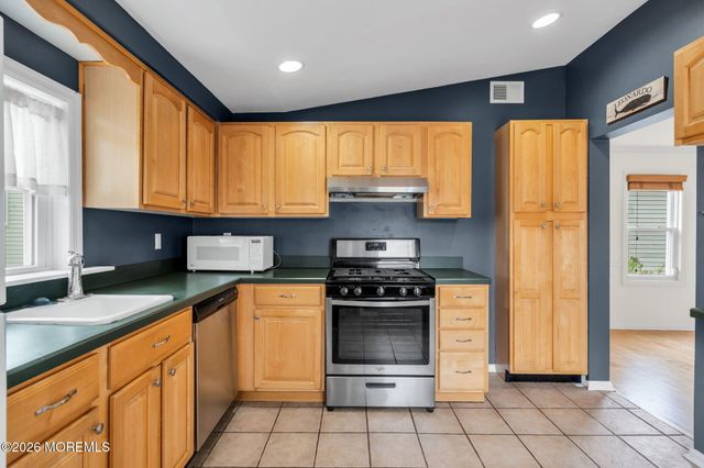 17 Brevent Avenue, Leonardo, NJ 07737