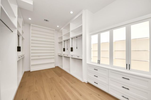 9349 Leto Road, Houston, TX 77080