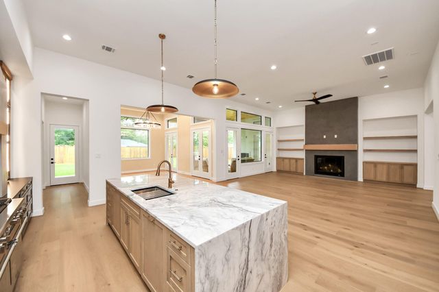 9349 Leto Road, Houston, TX 77080