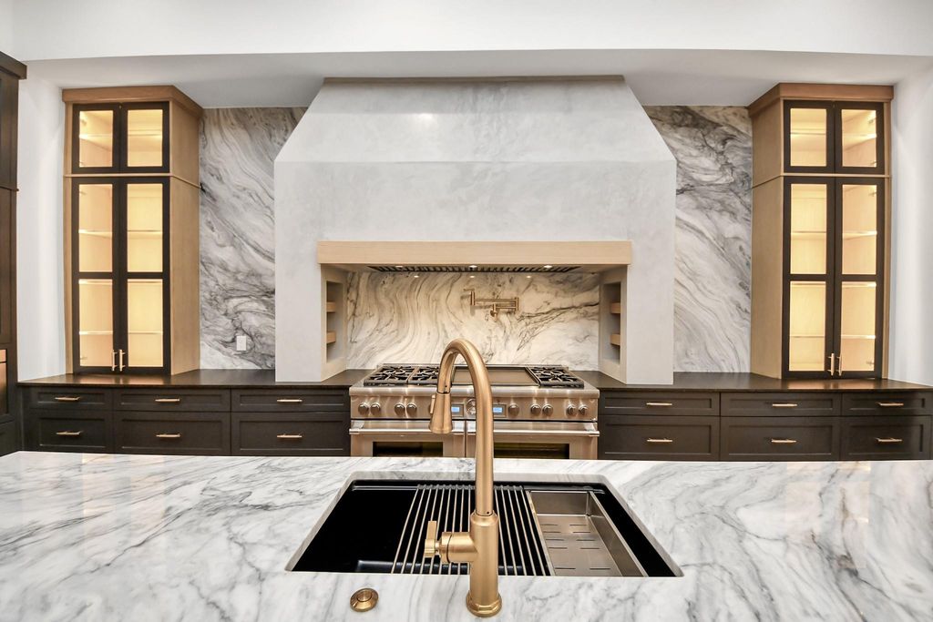 9349 Leto Road, Houston, TX 77080