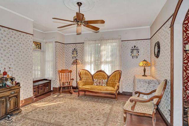 9402 Sproat Avenue, Oak Lawn, IL 60453