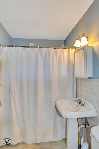 9402 Sproat Avenue, Oak Lawn, IL 60453