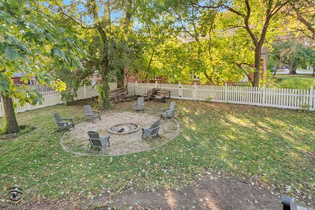 9402 Sproat Avenue, Oak Lawn, IL 60453