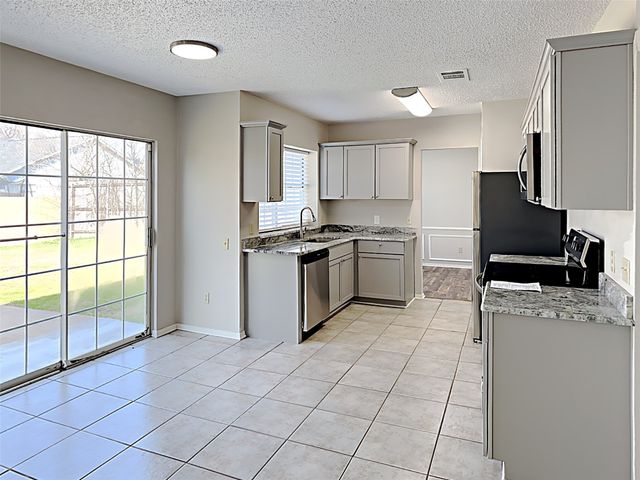 2508 Creekwood Lane, Fort Worth, TX 76123