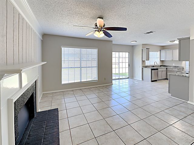 2508 Creekwood Lane, Fort Worth, TX 76123