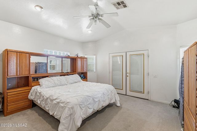 1140 S Singing Bird Court, Tucson, AZ 85745