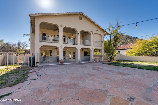 1140 S Singing Bird Court, Tucson, AZ 85745