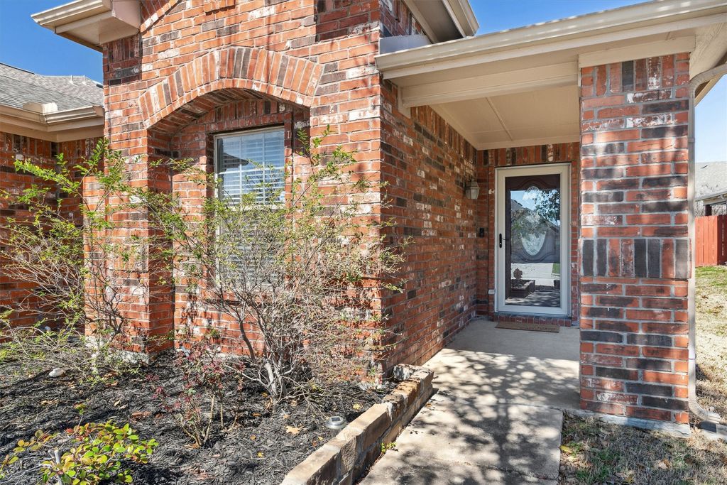 2685 Calmwater Drive, Little Elm, TX 75068 — exterior