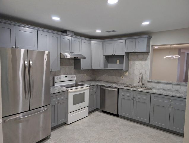 3258 Continental Drive, Missouri City, TX 77459