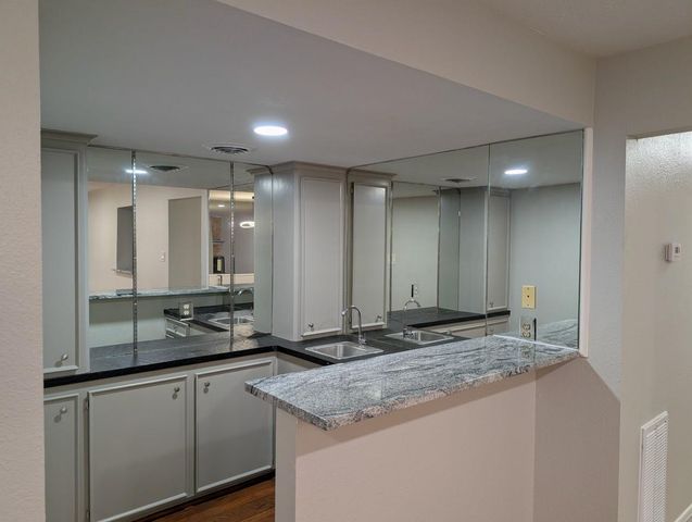 3258 Continental Drive, Missouri City, TX 77459