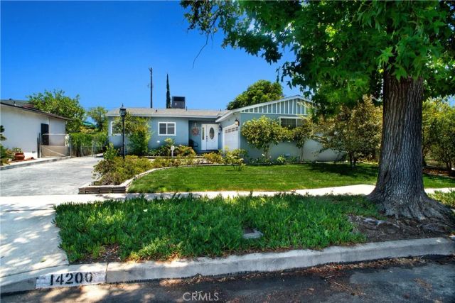 14200 Gager st, Arleta, CA 91331